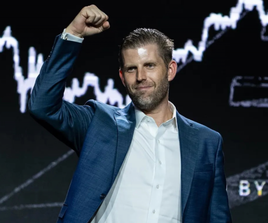 Kyle Khan-Mullins, Dan Alexander